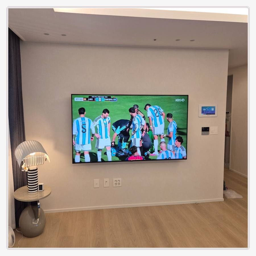 파주 85인치 벽걸이TV 설치